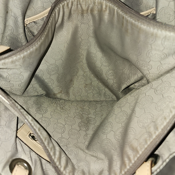 Purse - Picture 4 of 8